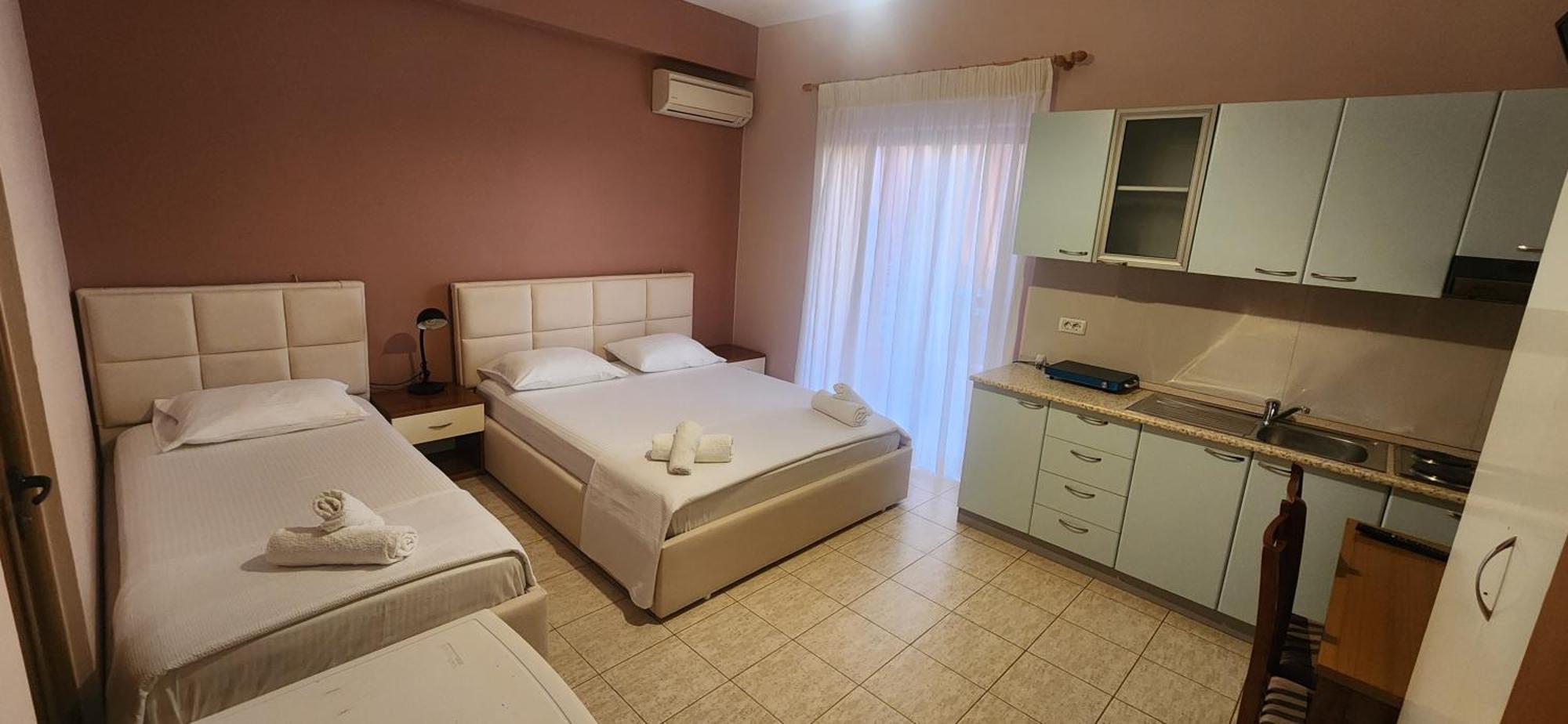 Hotel Vila Danedi クサミル エクステリア 写真